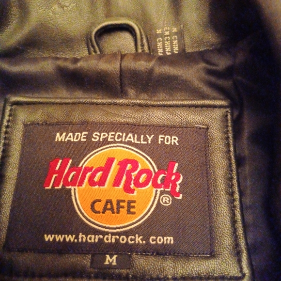 Vintage Hard Rock Cafe Women's Leather Jacket - Picture 5 of 16